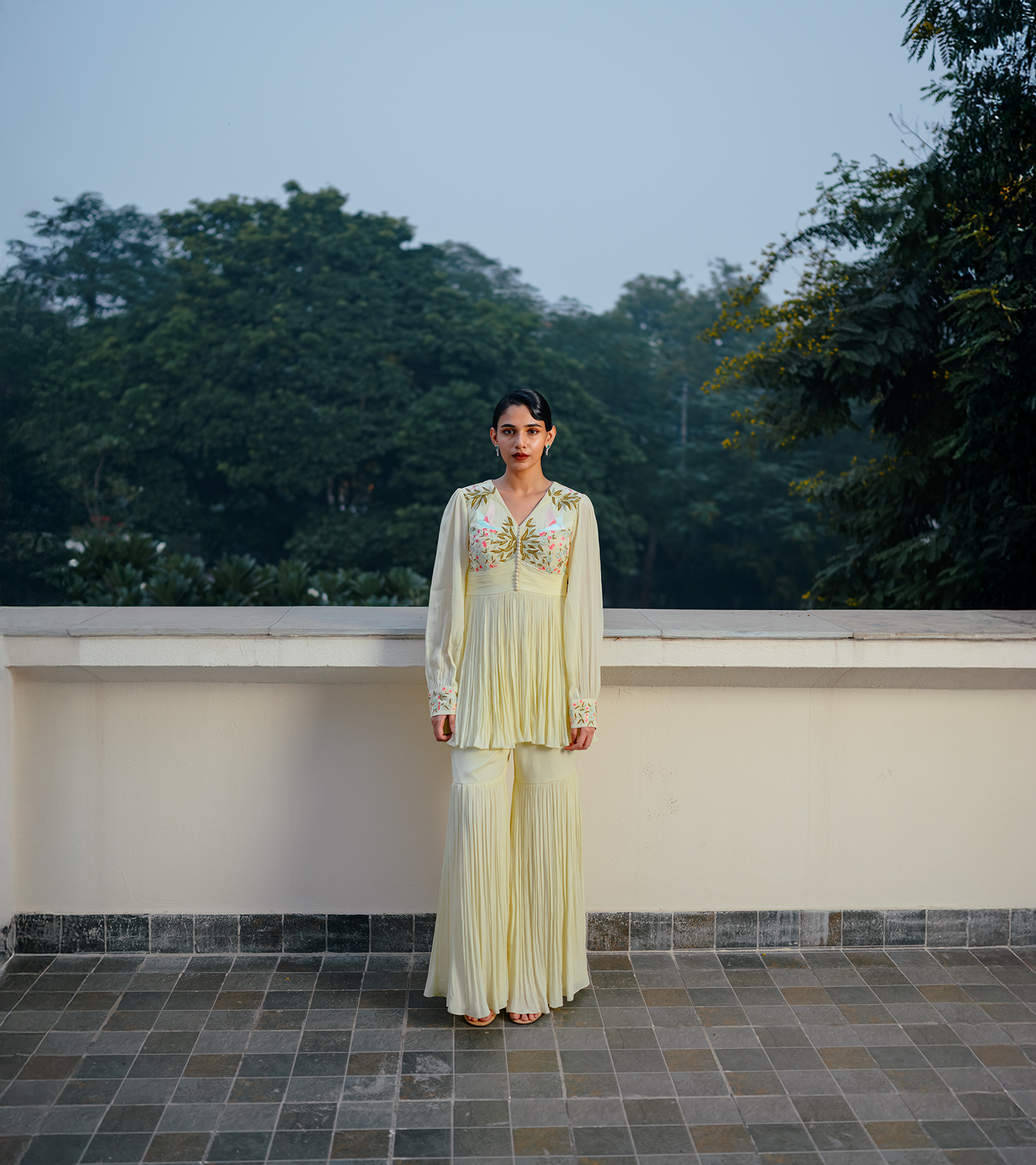 Medha Cape Set