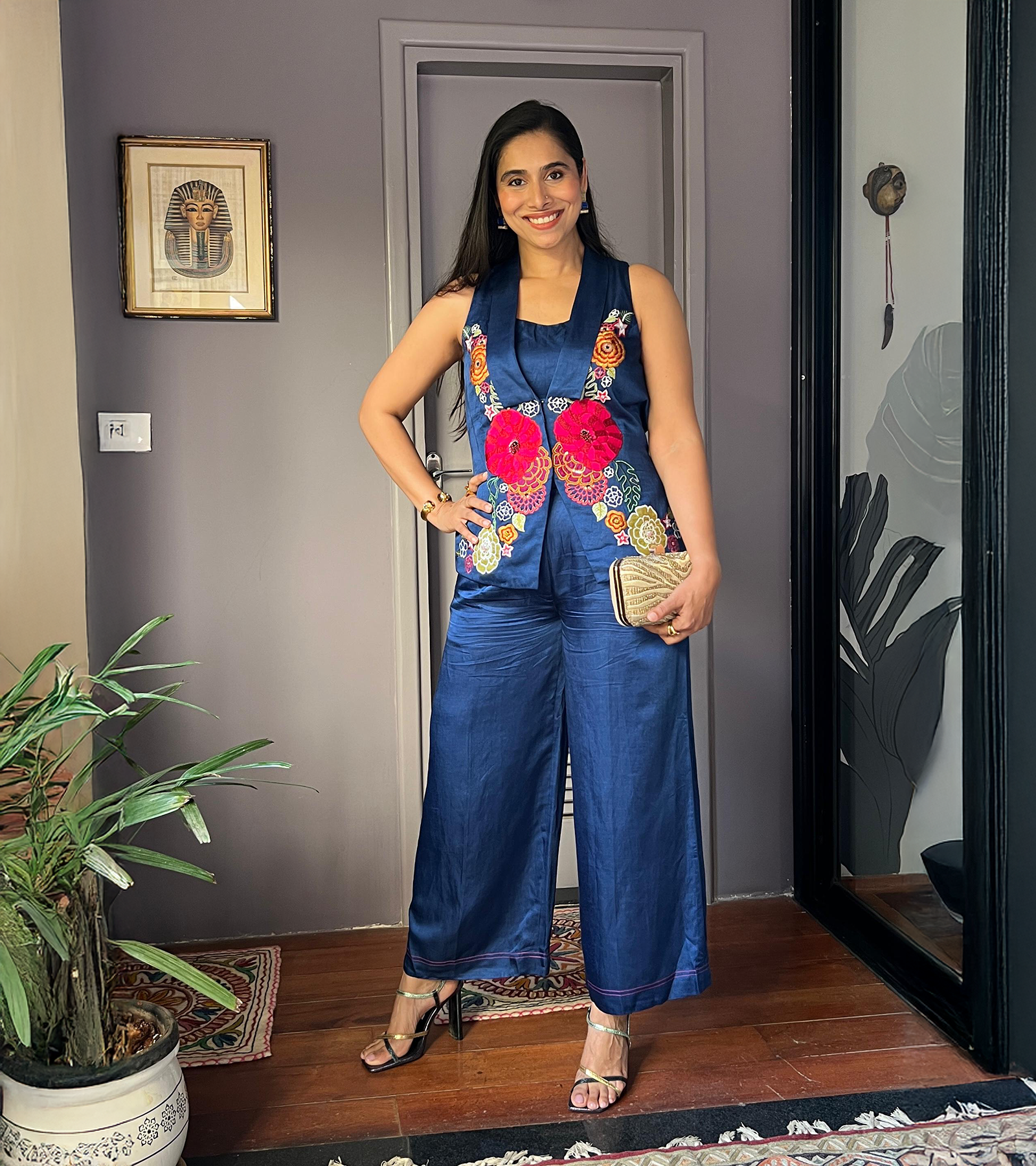 Vriti Waist Coat Set